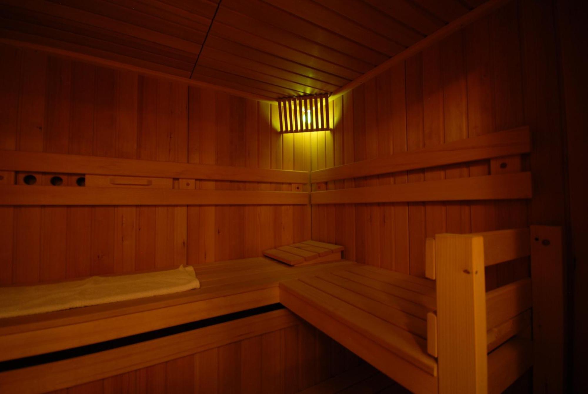 Pod Orehi Guest House Loce pri Poljcanah Ngoại thất bức ảnh